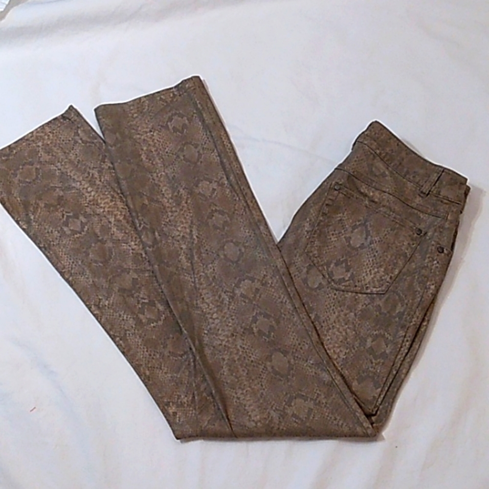 SALE! NWOT! TRIBAL JEANS GOLD SNAKESKIN SKINNY JEANS